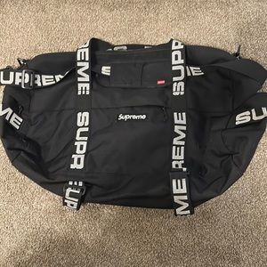 Supreme duffel bag